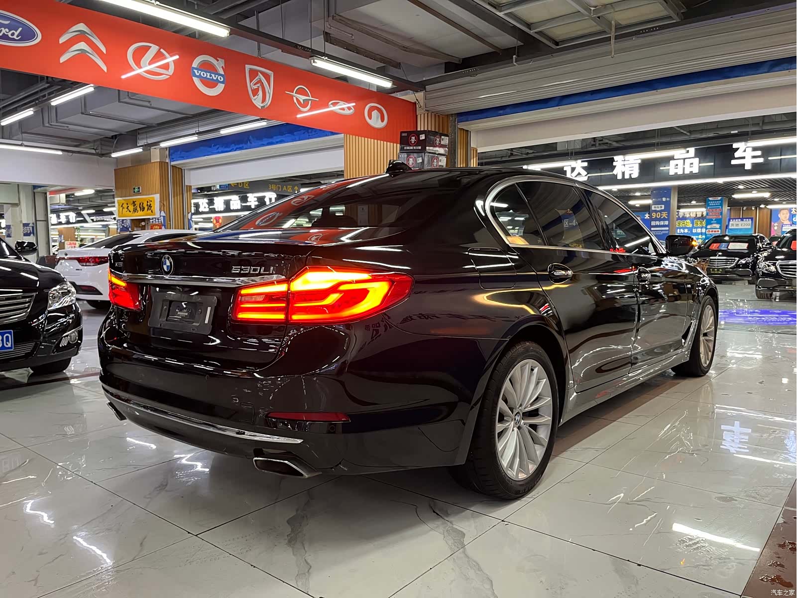 BMW 5 Series, 2017 все фото