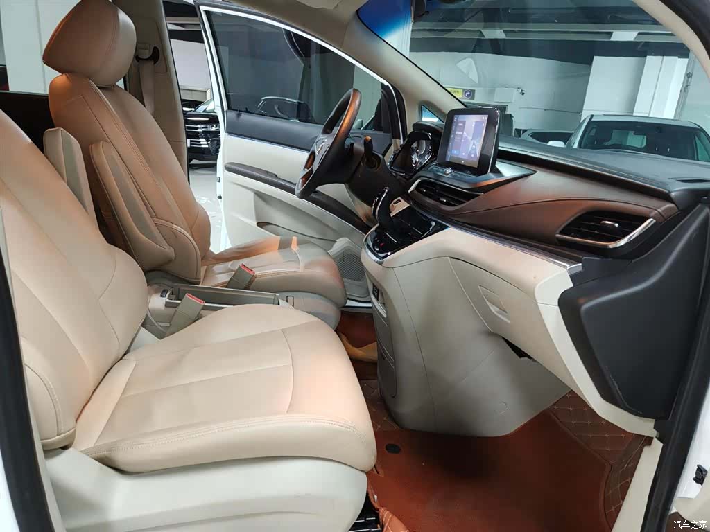 Buick GL8, 2022 15