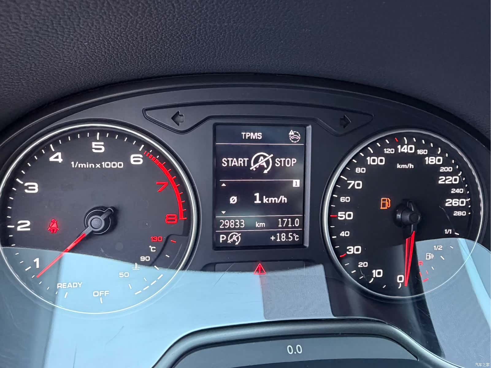 Audi Q2L, 2022 9