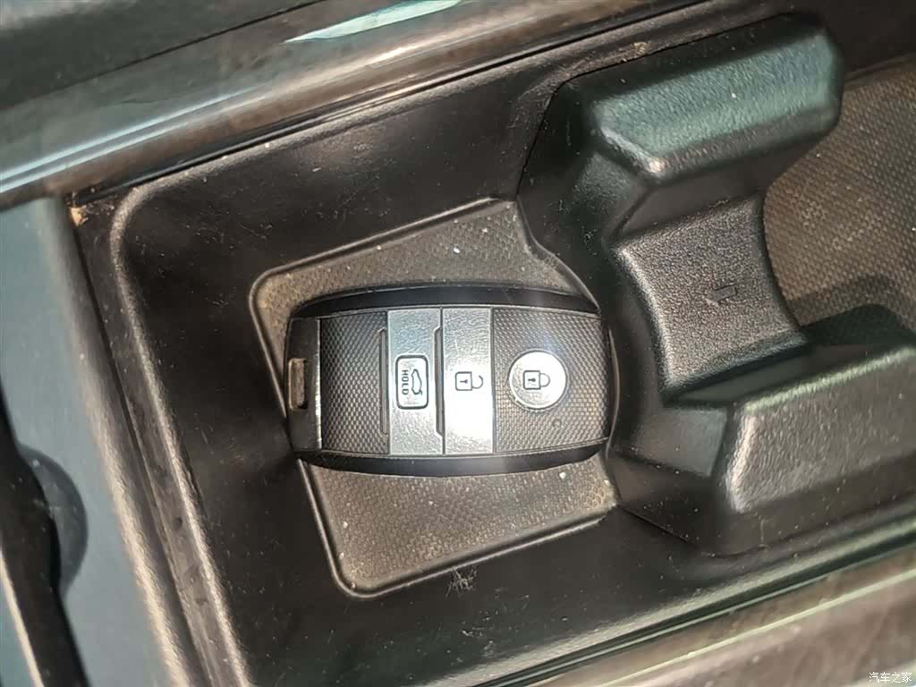 Kia K5, 2017 17