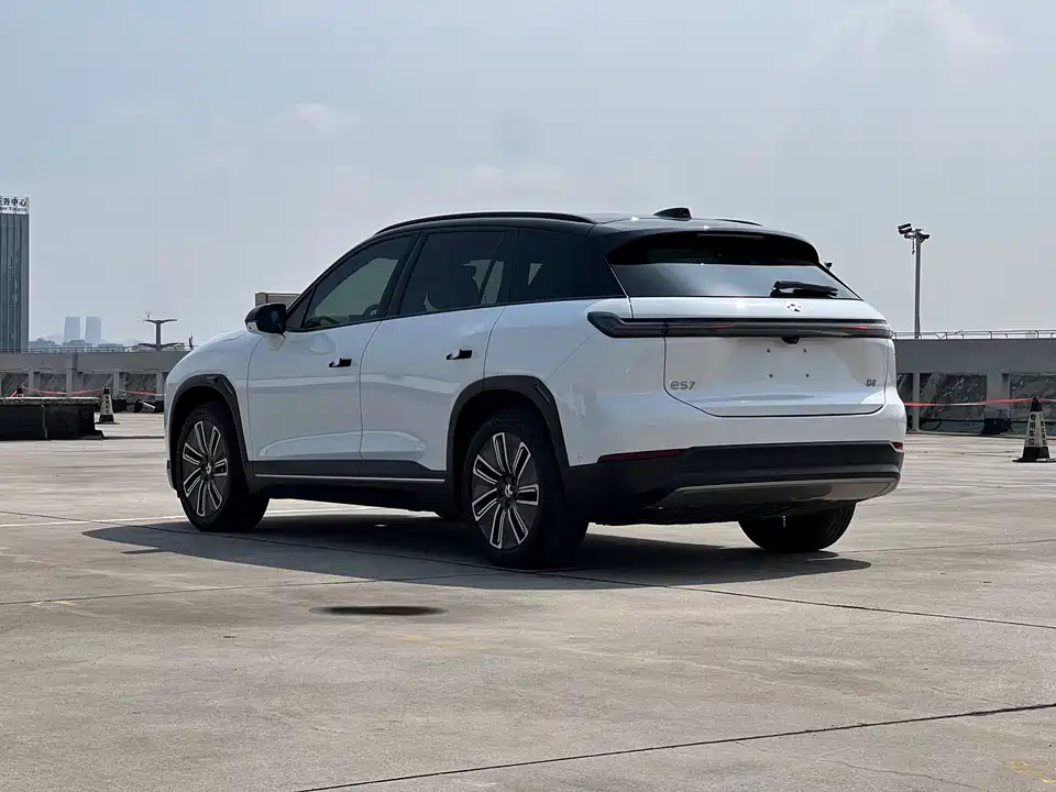 NIO ES7