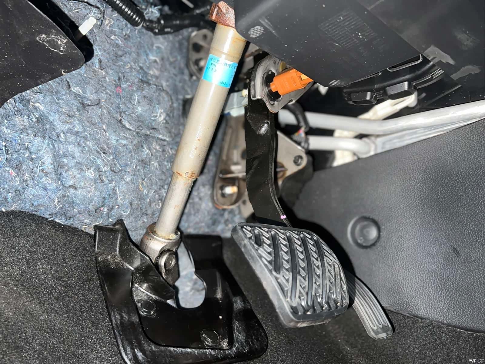 Nissan D60, 2018 11