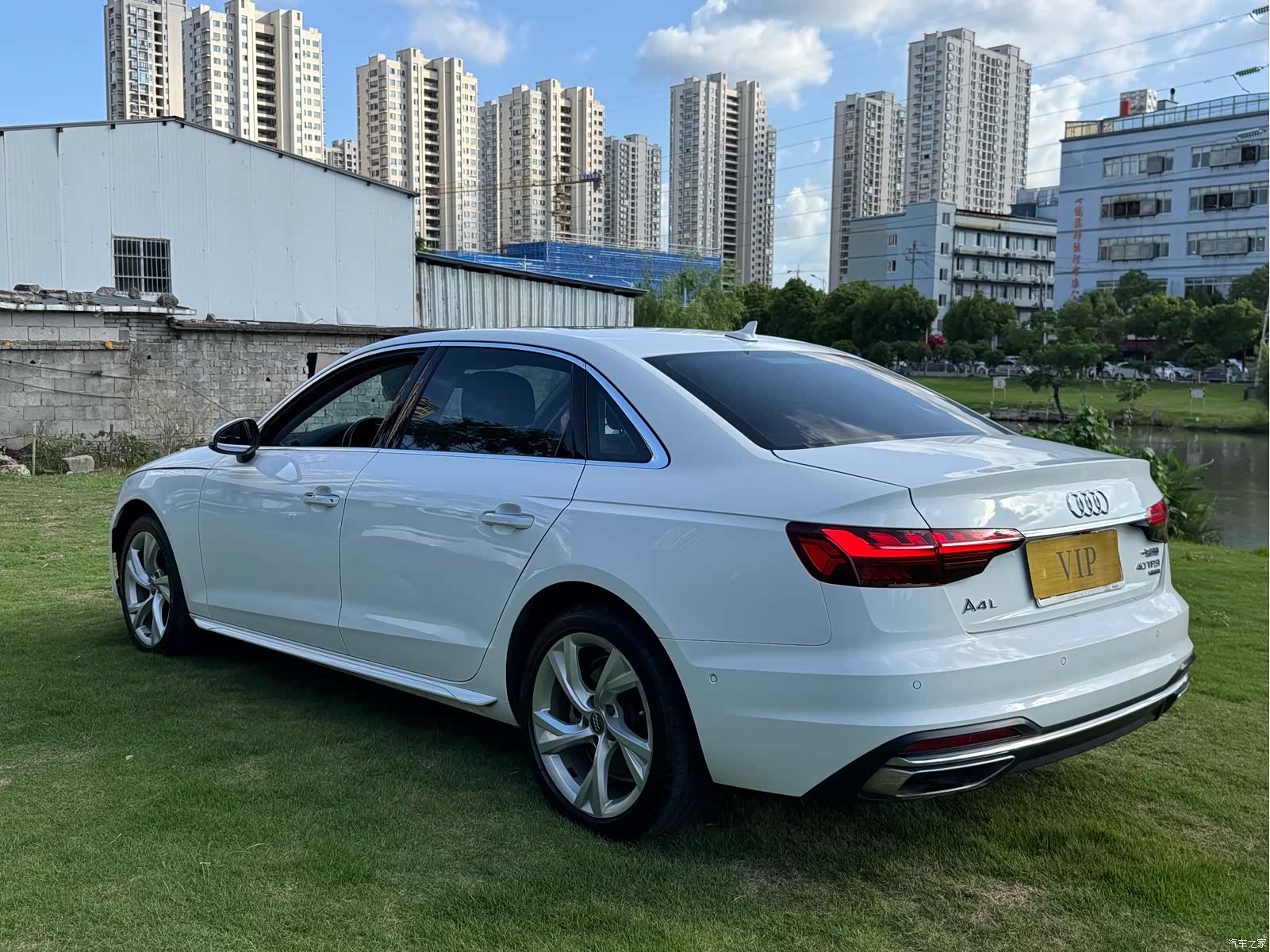 Audi A4L, 2021 7