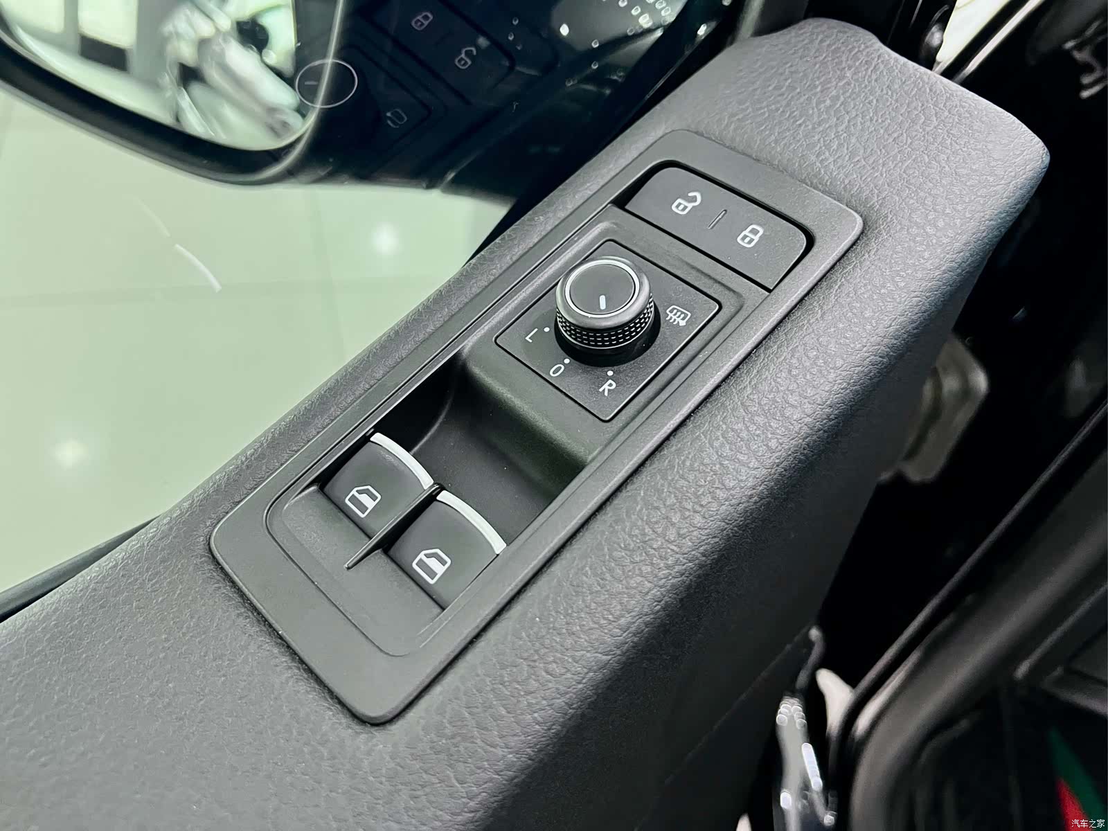 Volkswagen 7, 2017 24