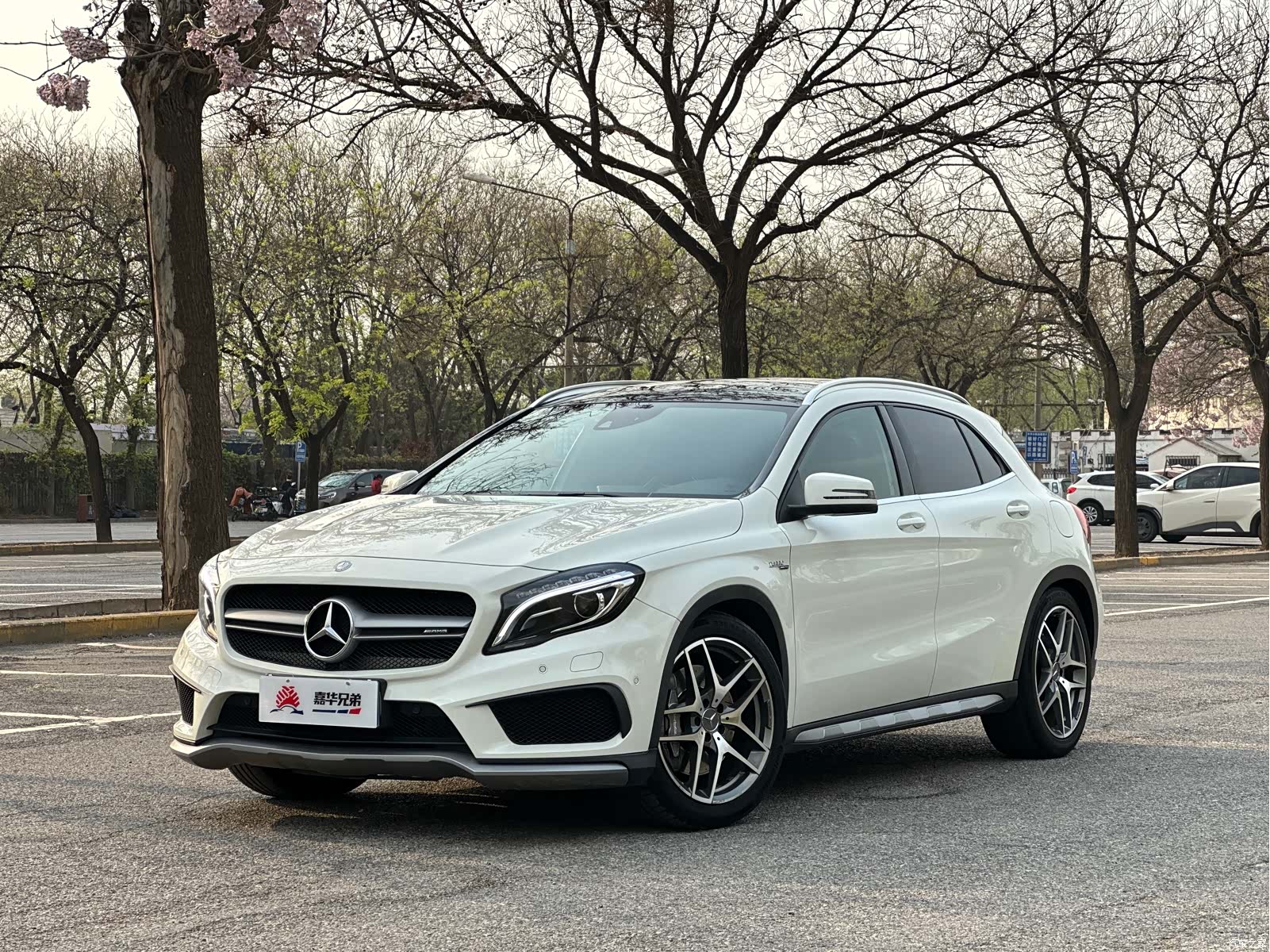 Mercedes-Benz GLA, 2015 1