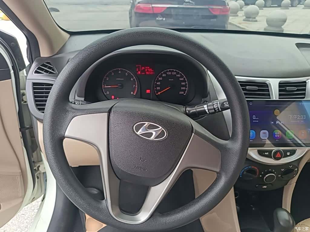 Hyundai GLS, 2016 11
