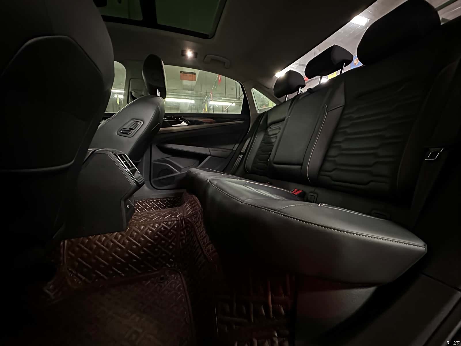 Volkswagen Passat, 2021 12
