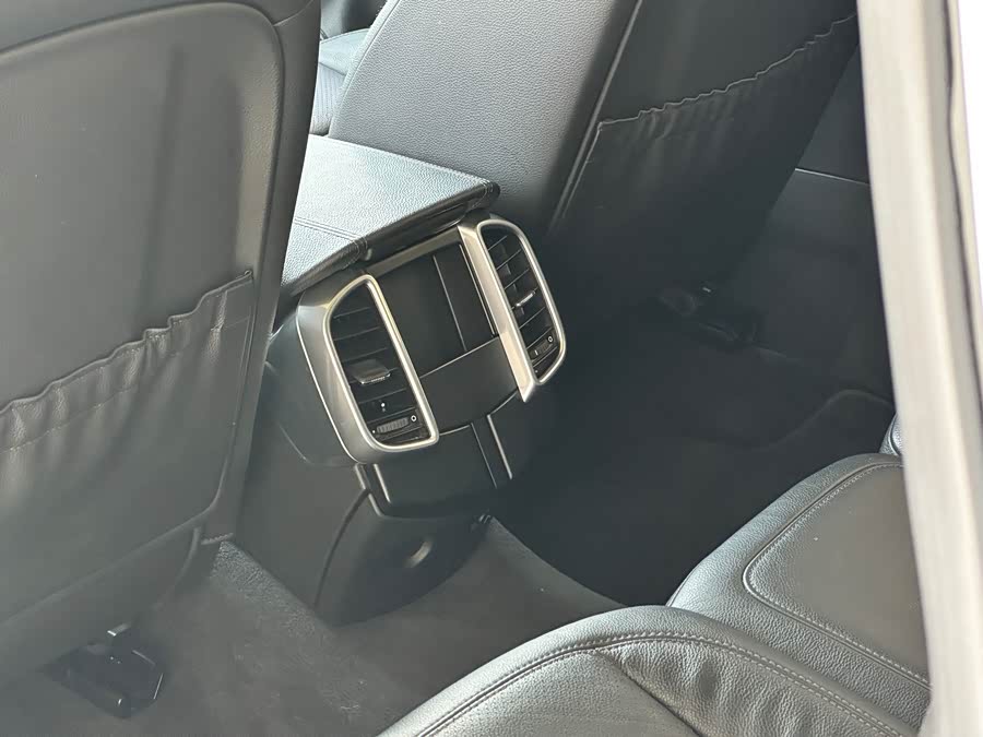 Porsche Cayenne 2015, фото 13