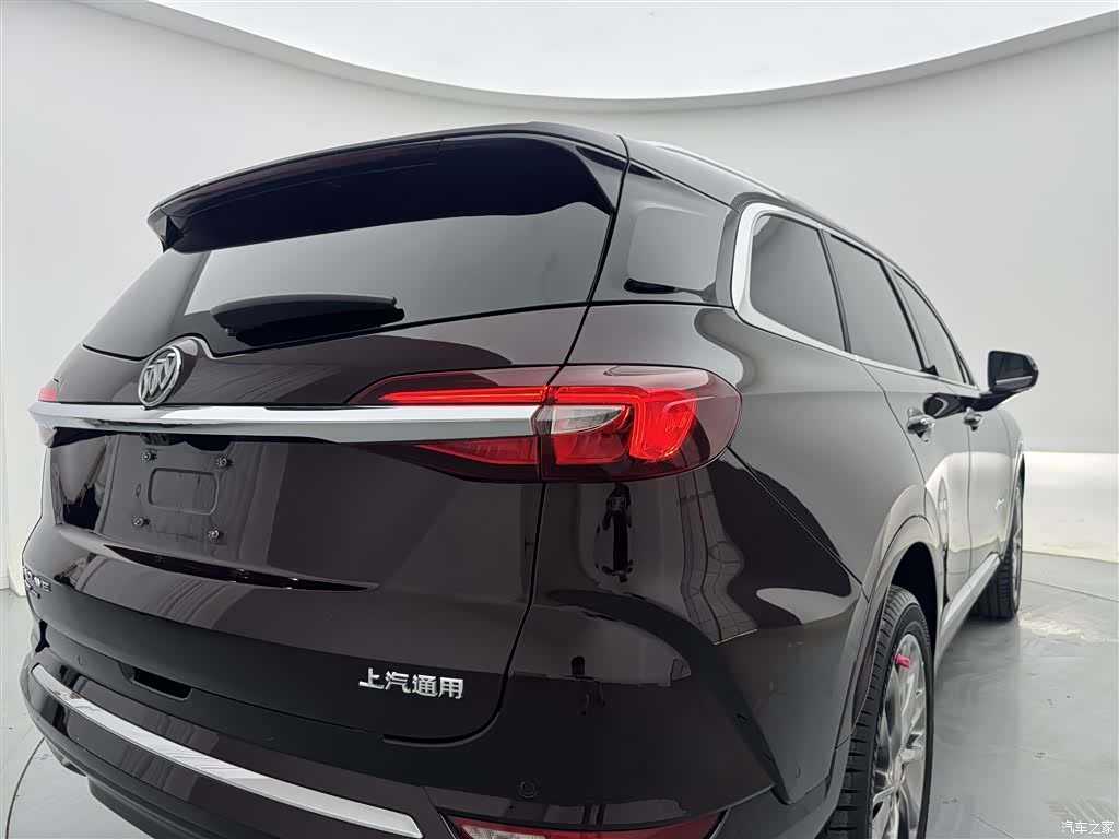 Buick Enclave, 2021 10