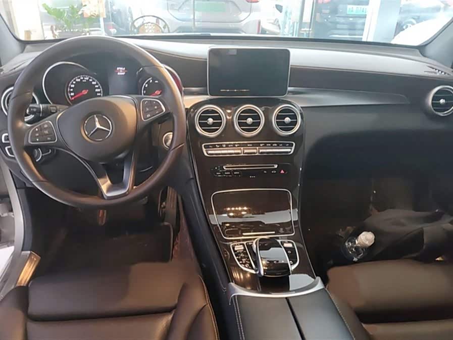 Mercedes-Benz GLC Mercedes-Benz GLC