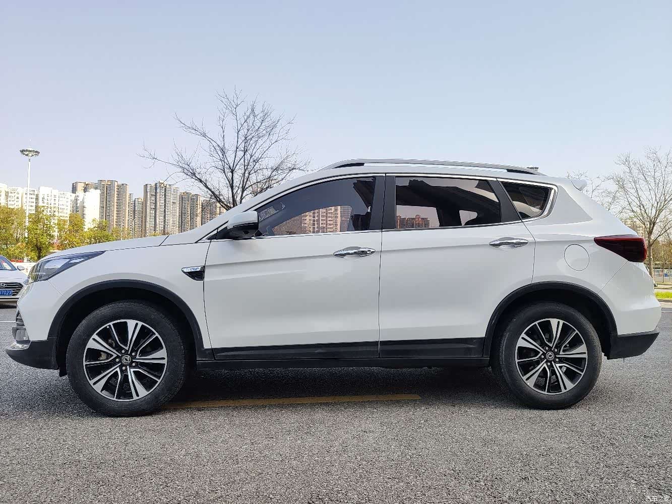 DongFeng AX7, 2018 12