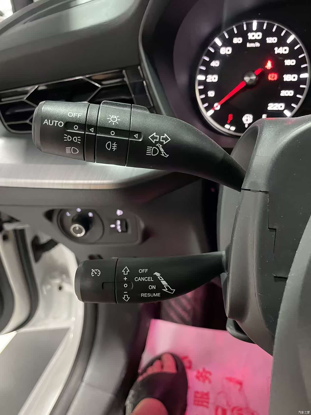 MG MG5, 2023 12