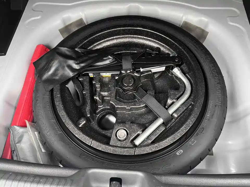 Audi Q2L Audi Q2L