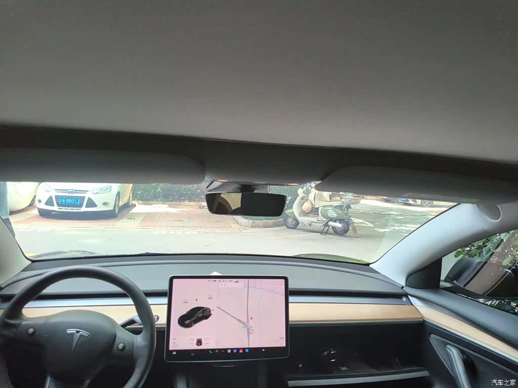 Tesla Model 3, 2021 9