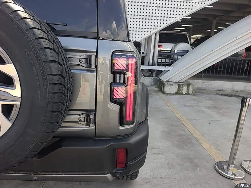 BAIC BJ40, 2025 8