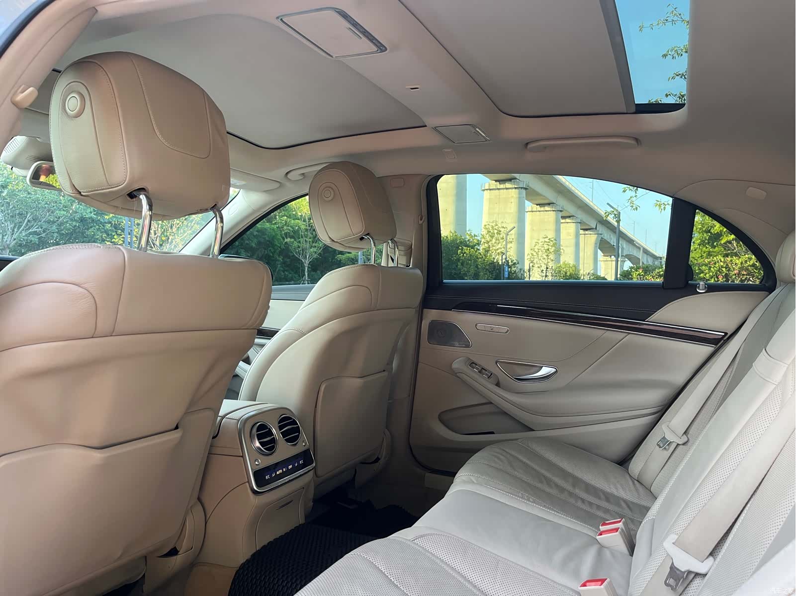 Mercedes-Benz S-Class, 2015 6