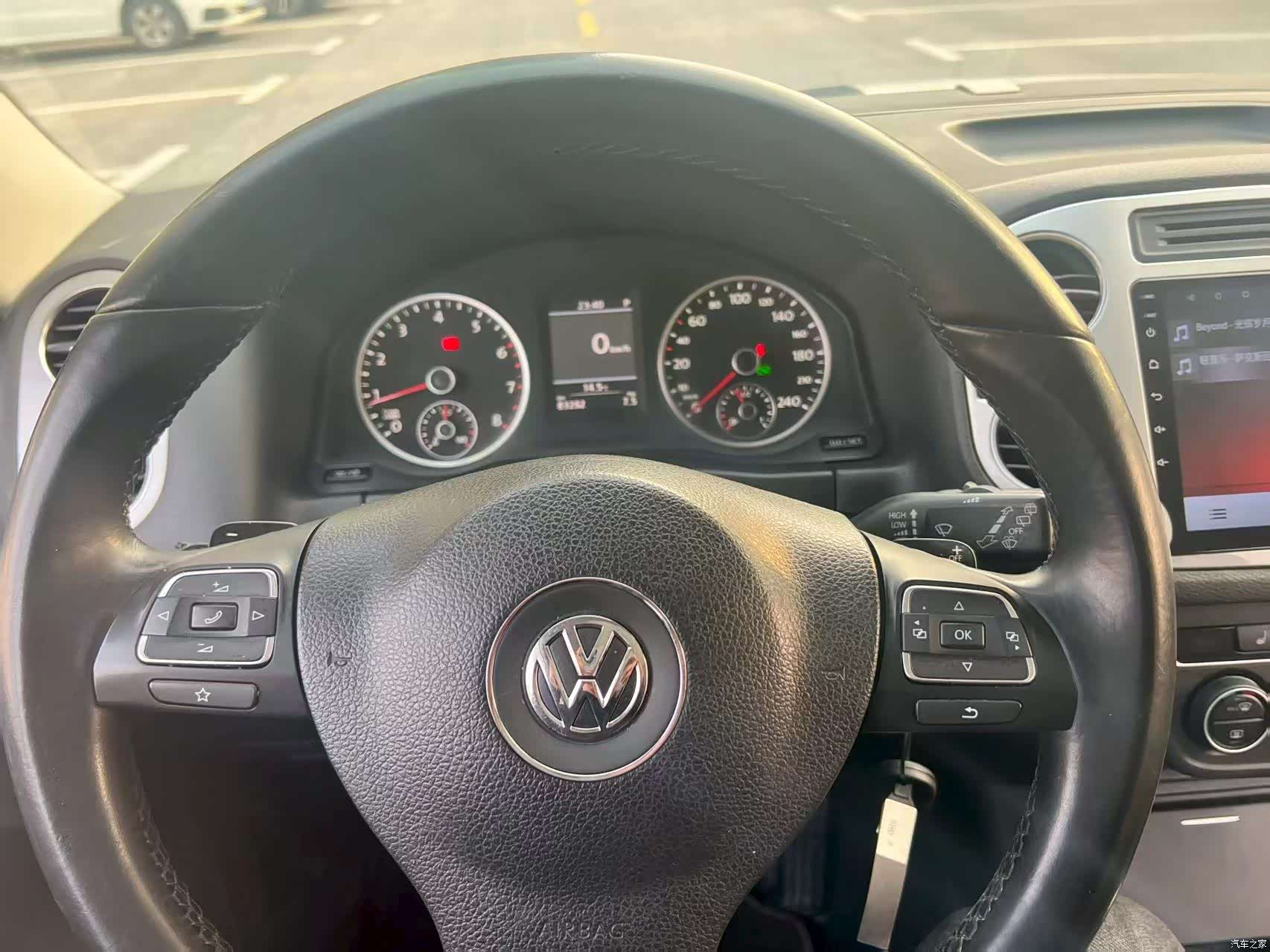 Volkswagen Tiguan, 2012 все фото