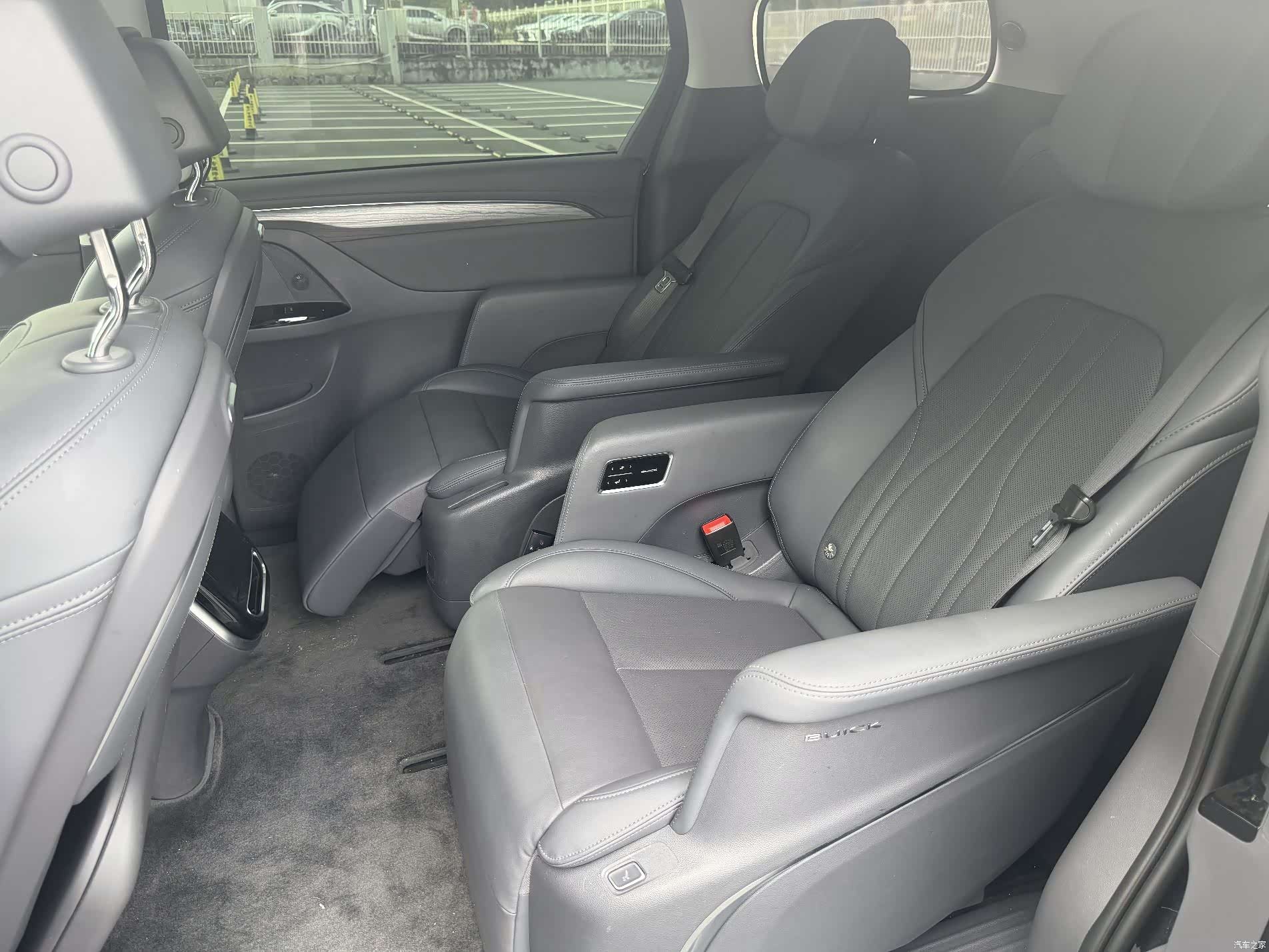 Buick GL8, 2025 11