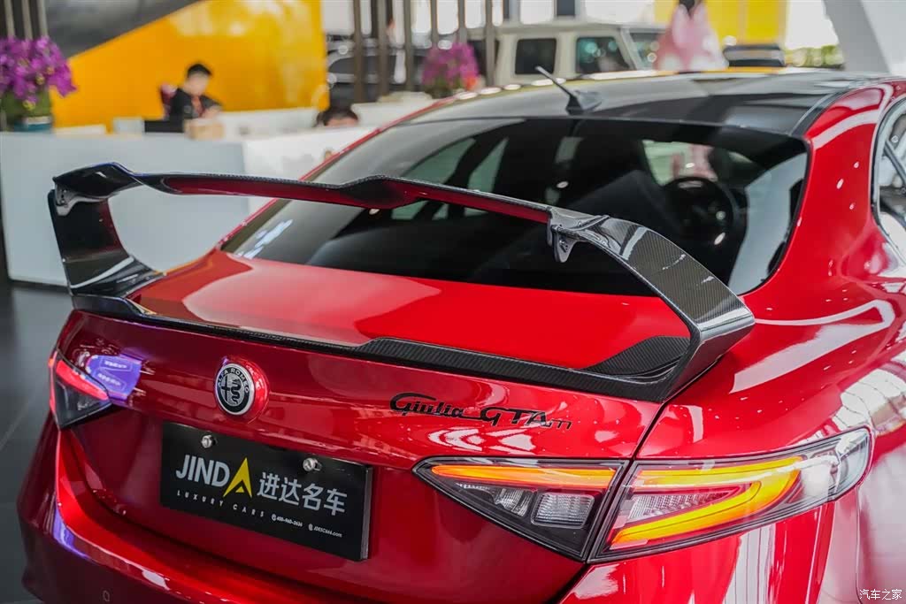 Alfa Romeo Giulia, 2022 21