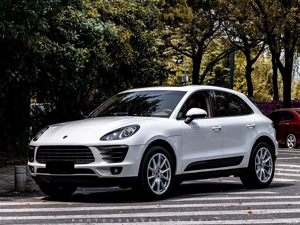 Porsche Macan, 2014 1