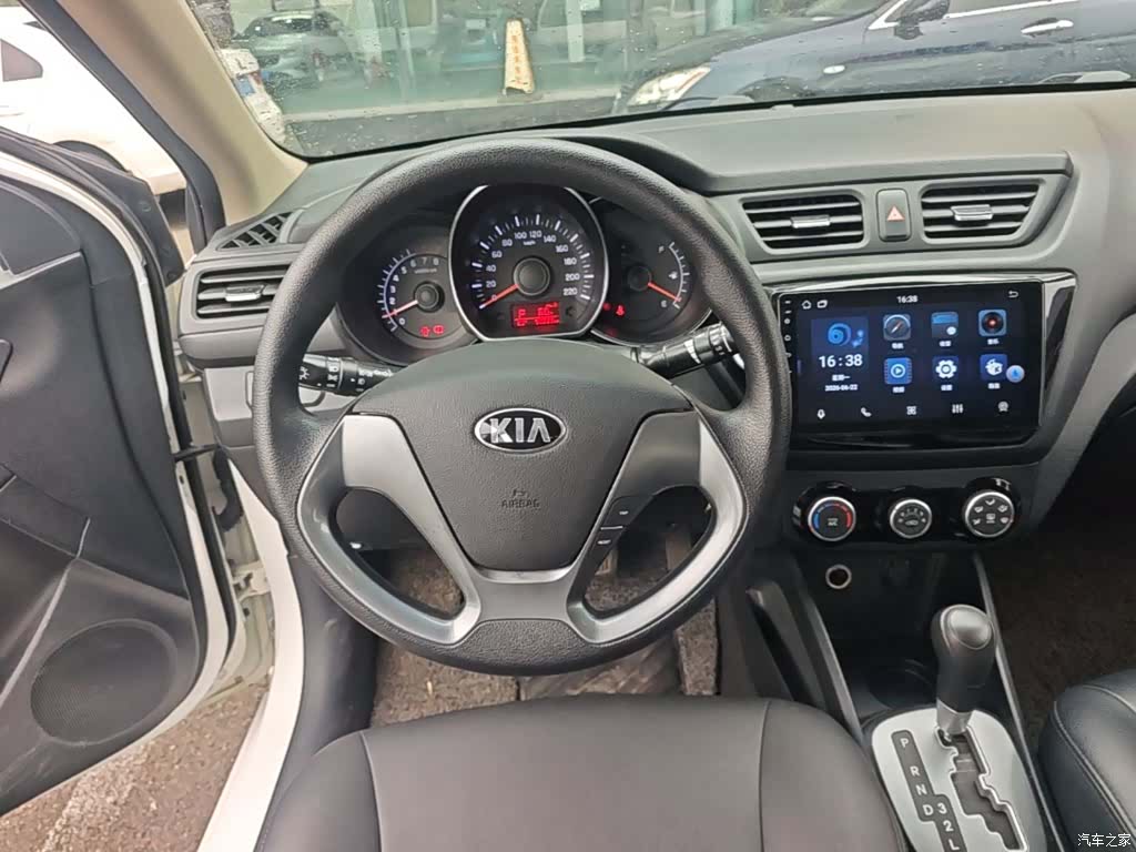 Kia K2, 2016 11
