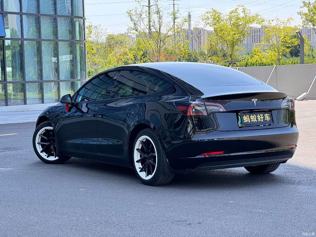 Tesla Model 3, 2022 7