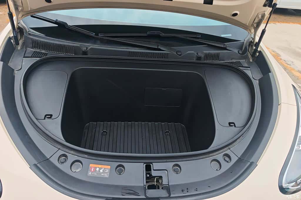 Geely Xingyuan, 2025 10