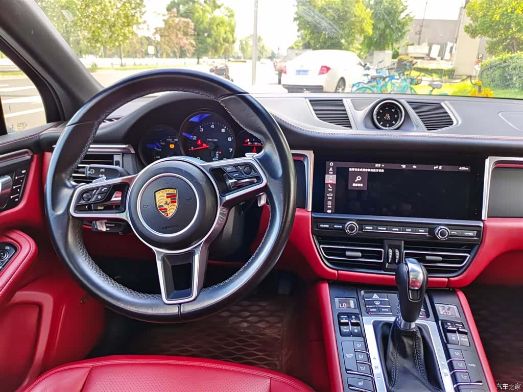 Porsche Macan, 2021 11