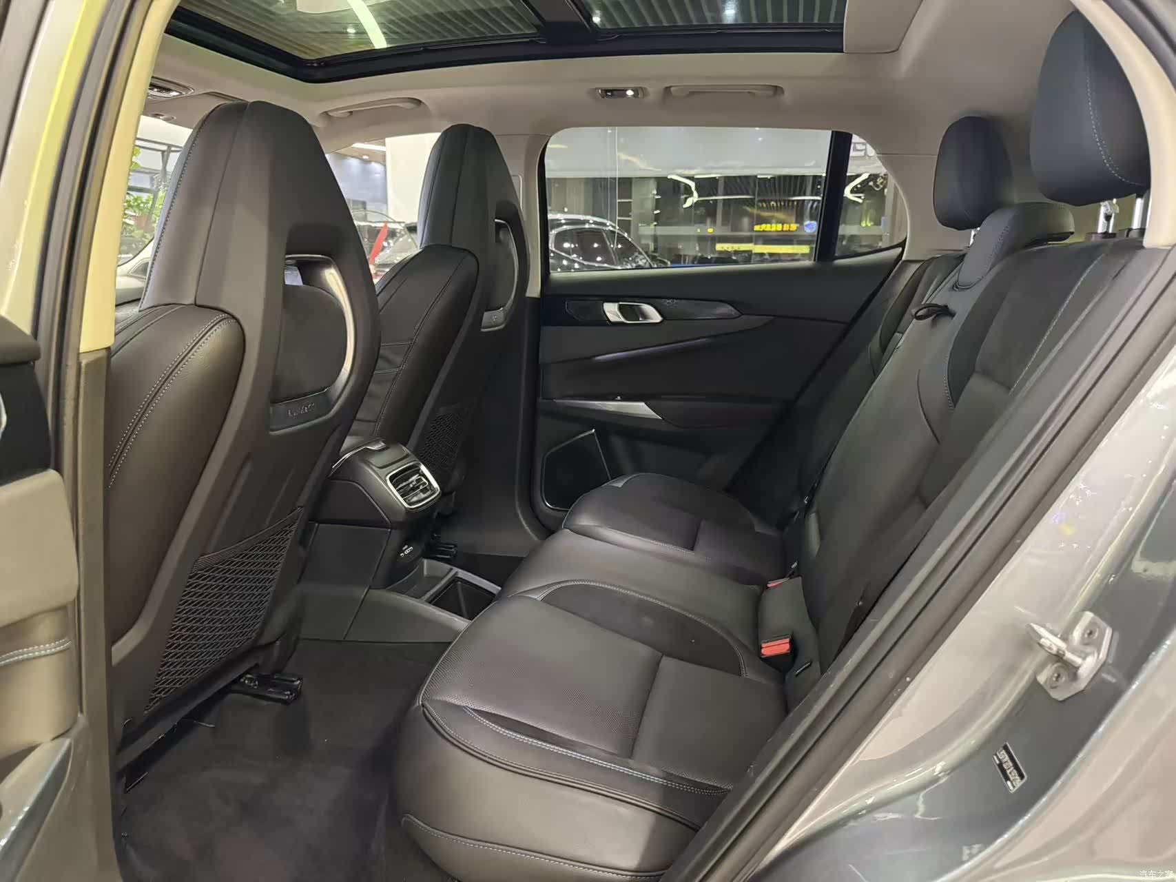 Lynk & Co 01, 2018 10