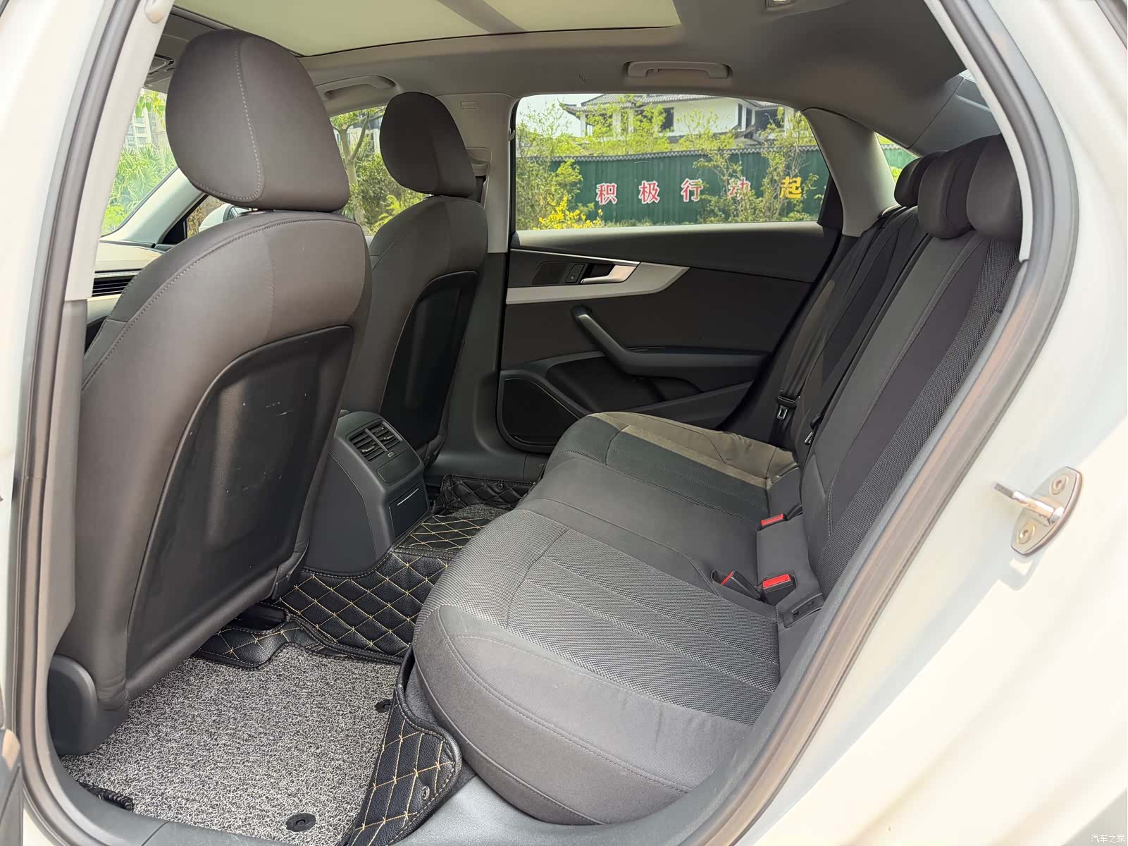 Audi A4L, 2019 9