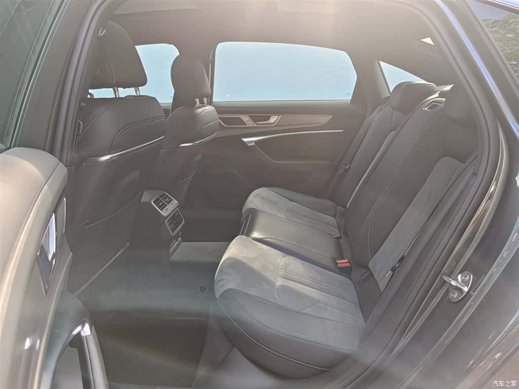 Audi A6L, 2024 11