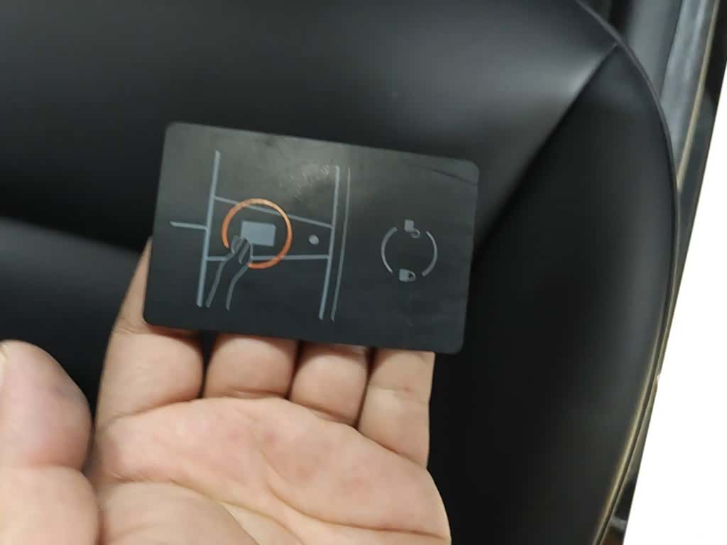 Tesla Model Y, 2023 9