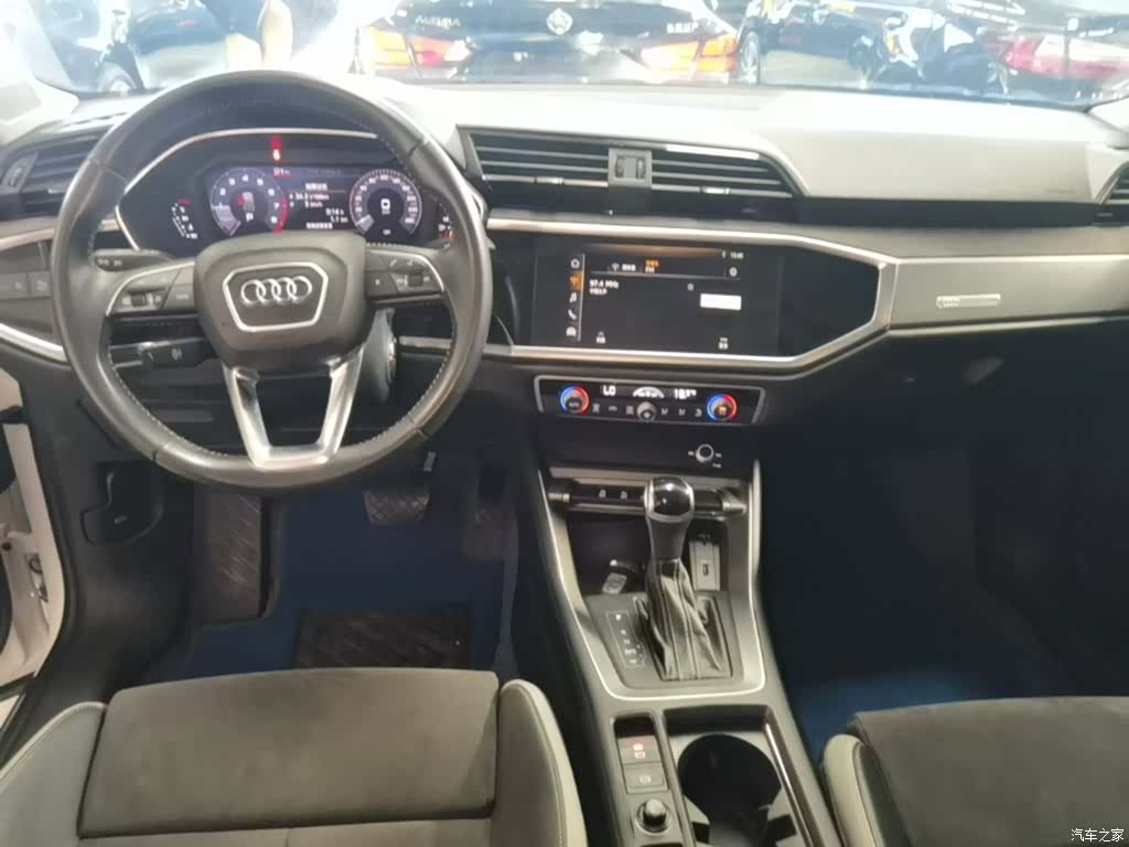 Audi Q3, 2019 10