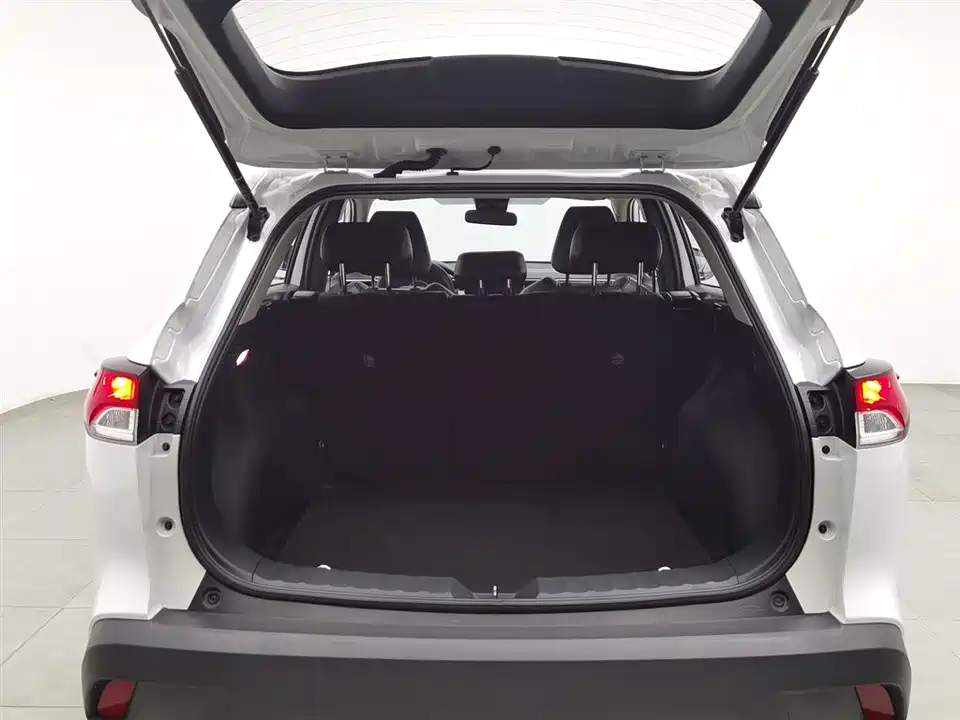 Toyota Corolla Sharp amplifier