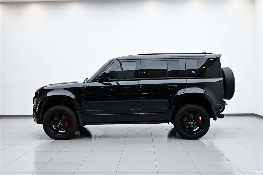 Land Rover Defender, 2024 все фото