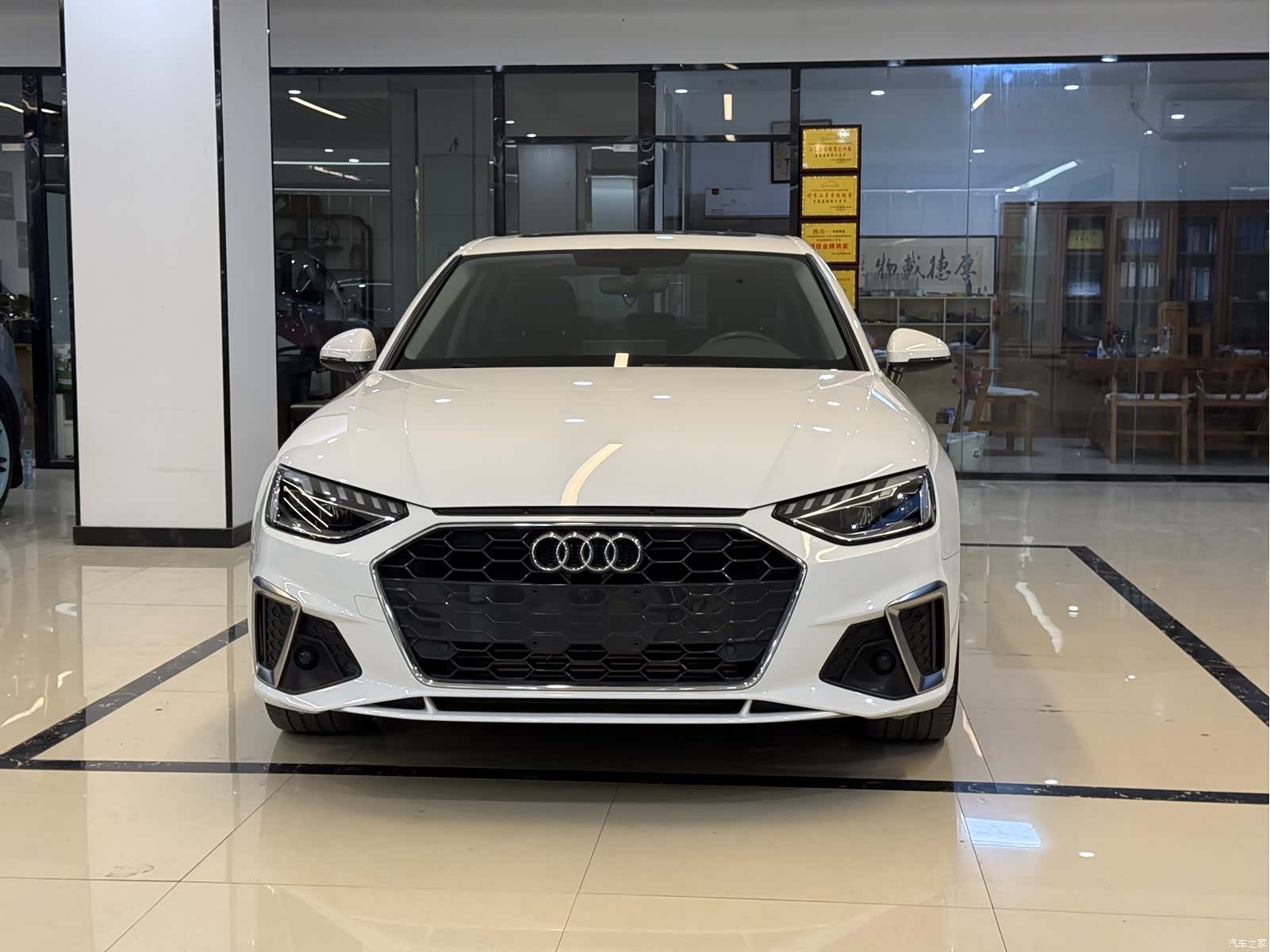 Audi A4L, 2023 2