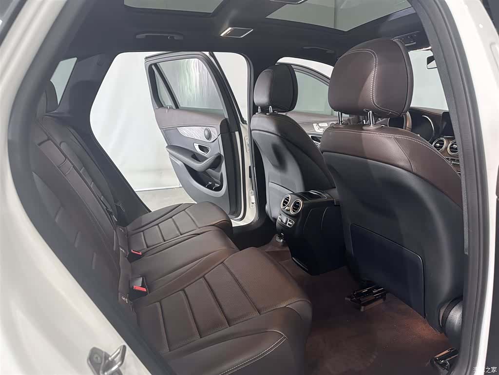 Mercedes-Benz GLC, 2023 16