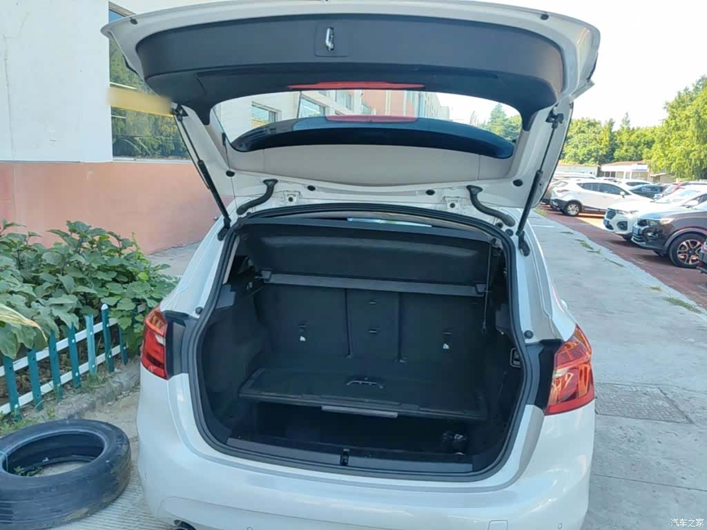 BMW 2 Series, 2017 19