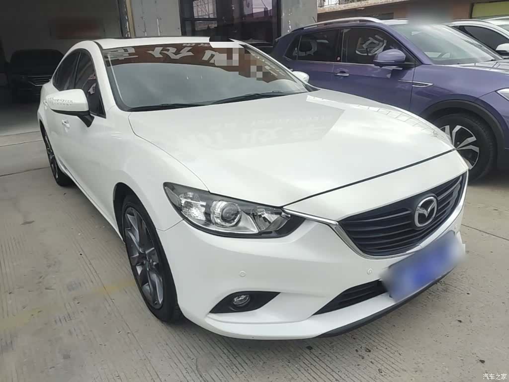 Mazda Atenza, 2015 4