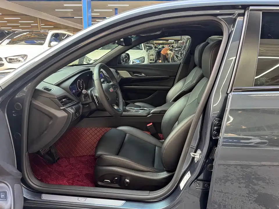Cadillac CT4