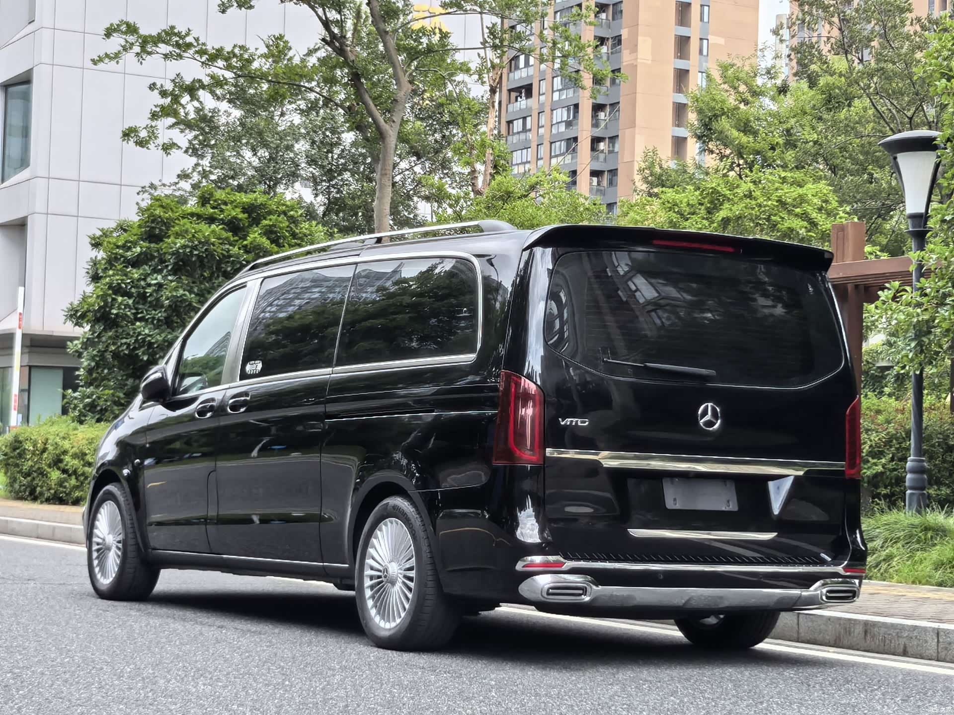 Mercedes-Benz 7, 2022 4