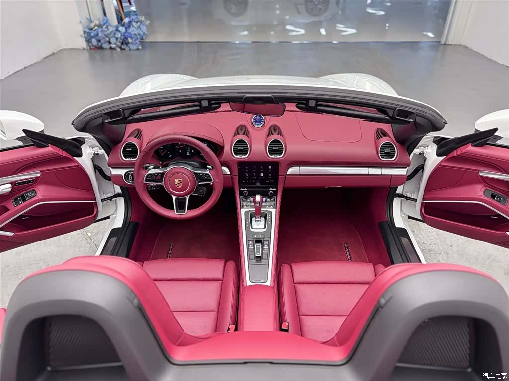 Porsche Boxster, 2026 26