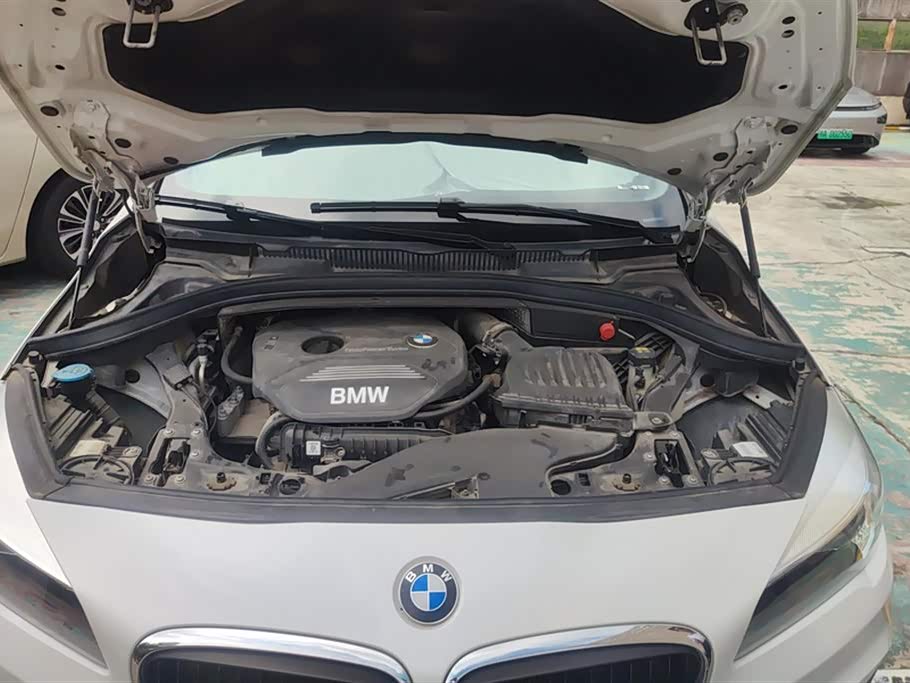 BMW 2 series station wagon