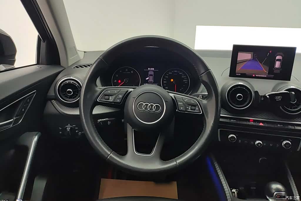 Audi Q2L, 2021 15