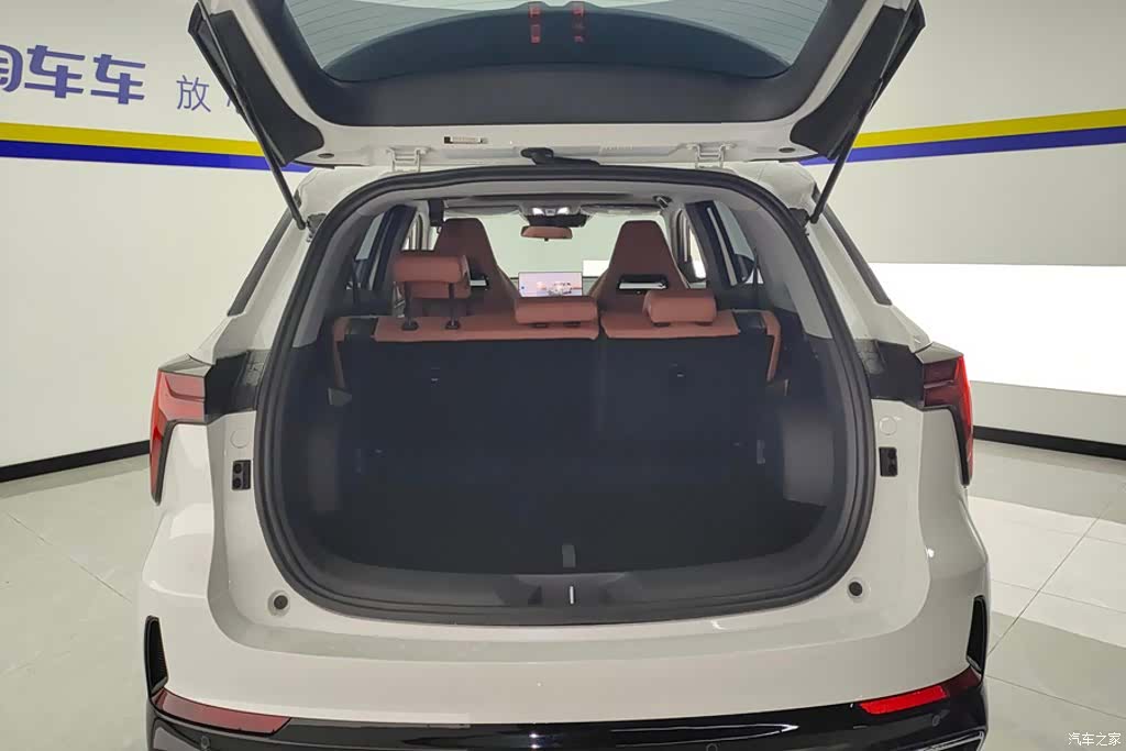 Changan CS75, 2026 4