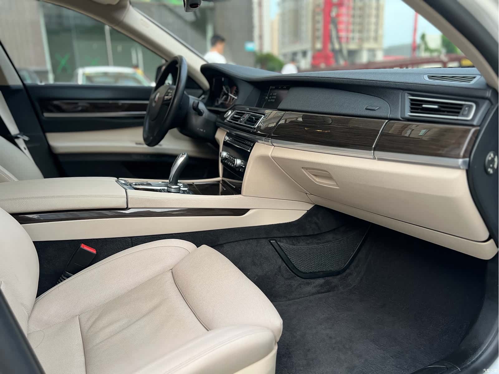 BMW 7 Series, 2013 6