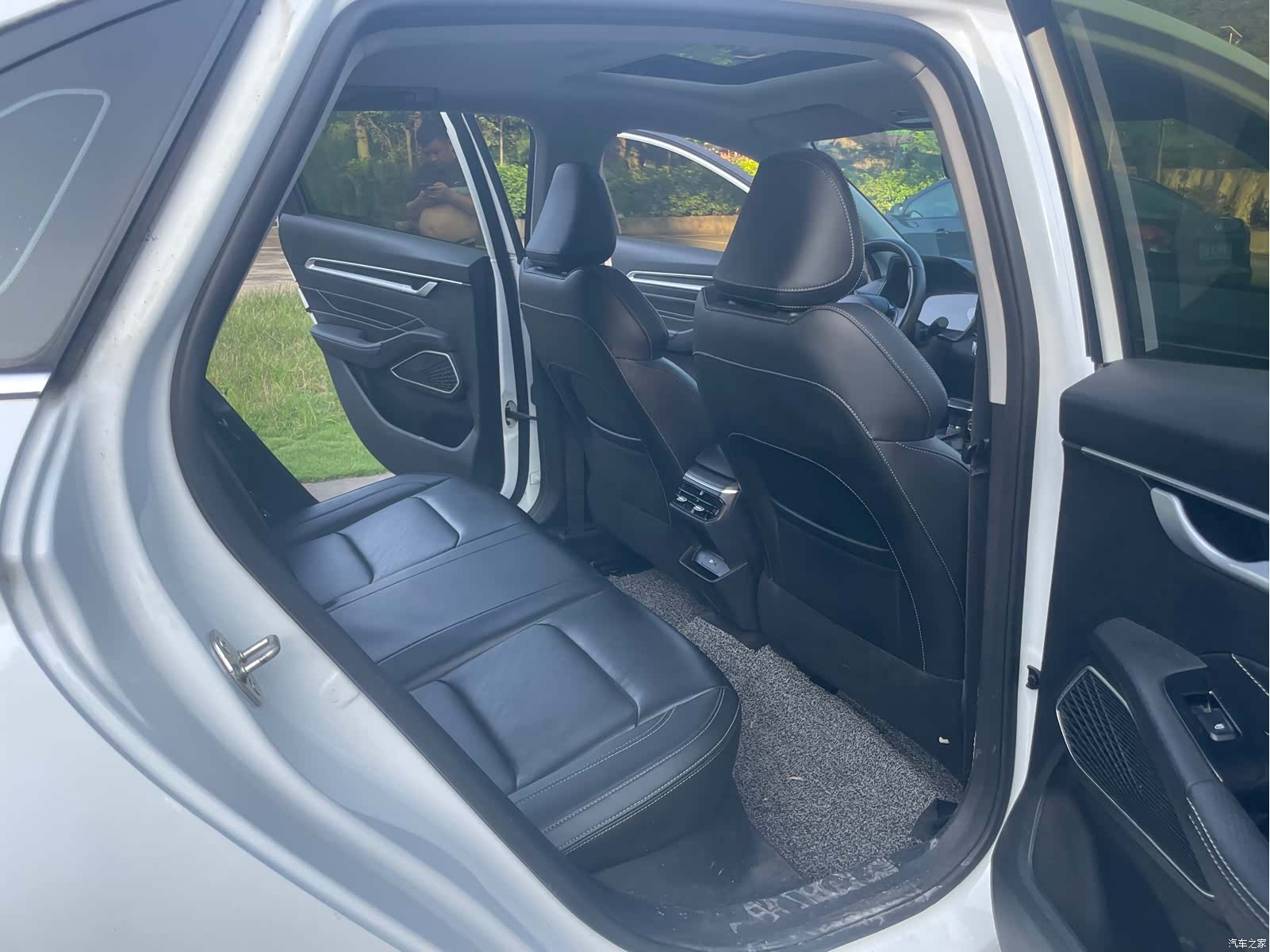 Geely Emgrand, 2023 11