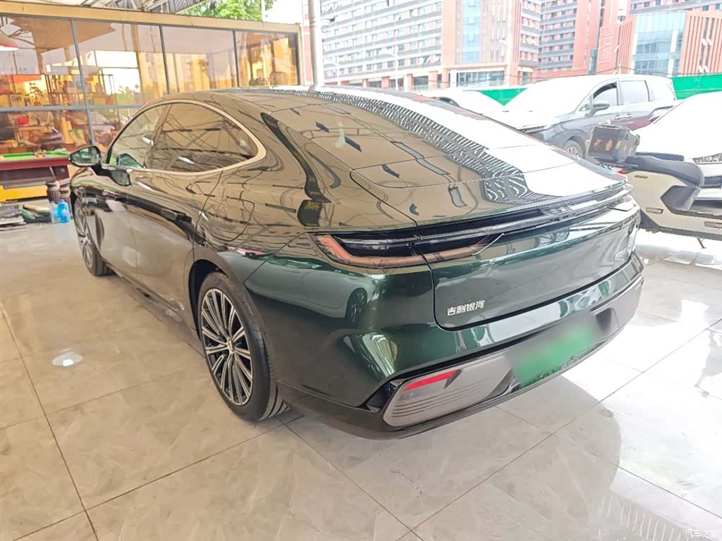 Geely 8, 2025 все фото