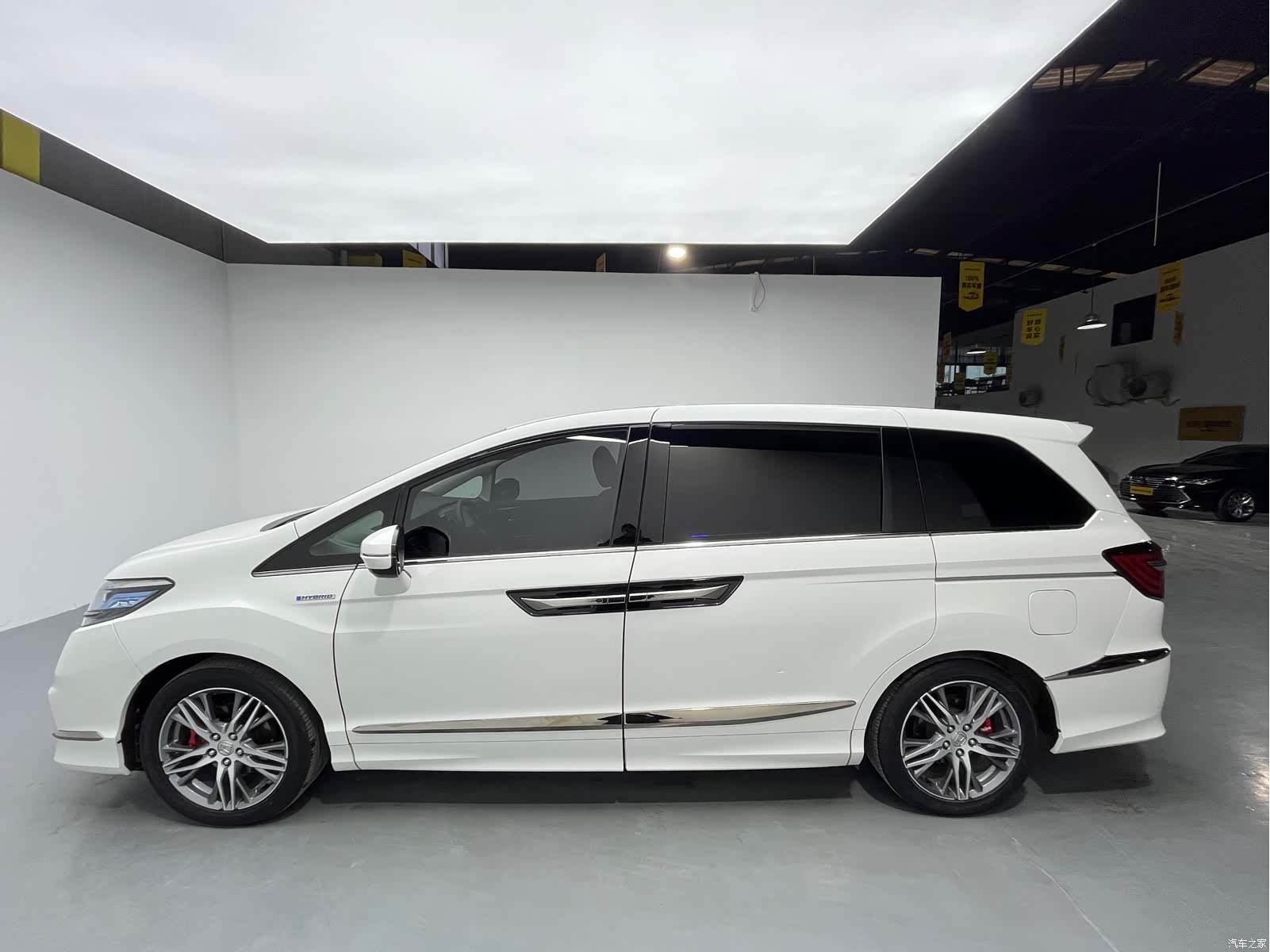 Honda Elysion, 2021 3