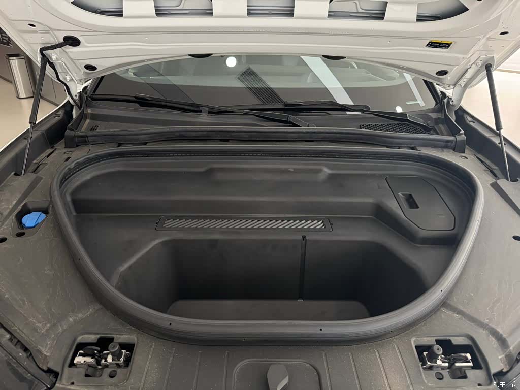 Audi e-tron, 2025 18